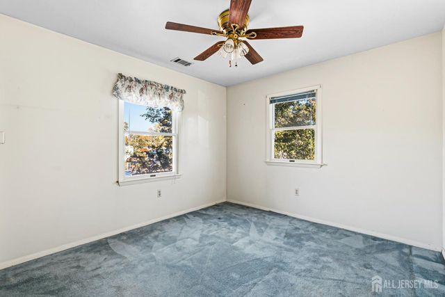 25 Evergreen Street, Spotswood, NJ 08884