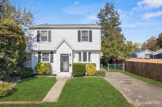 25 Evergreen Street, Spotswood, NJ 08884