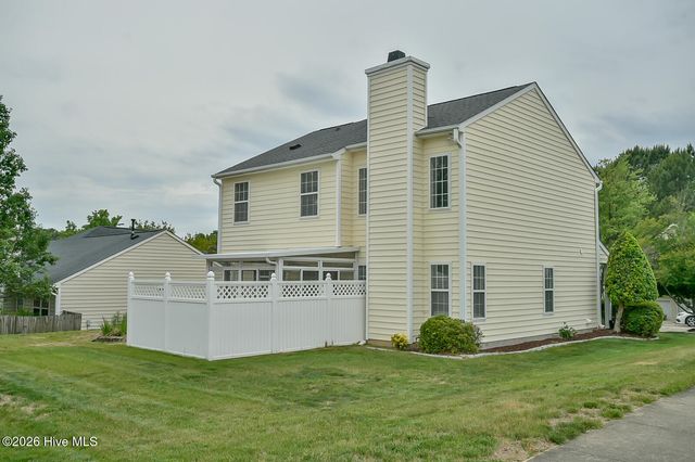 301 Firefly Road, Holly Springs, NC 27540