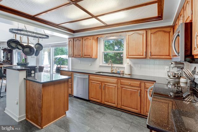 21 BURNS RD, Stafford, VA 22554