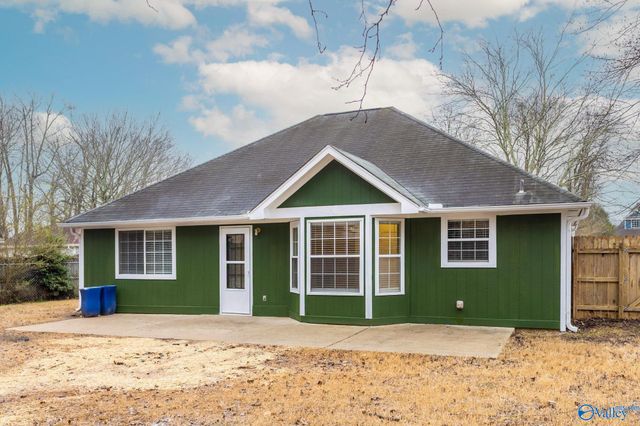 102 Vistawood Court, Madison, AL 35758