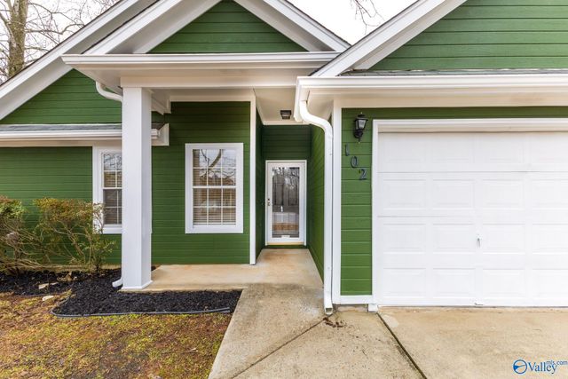 102 Vistawood Court, Madison, AL 35758