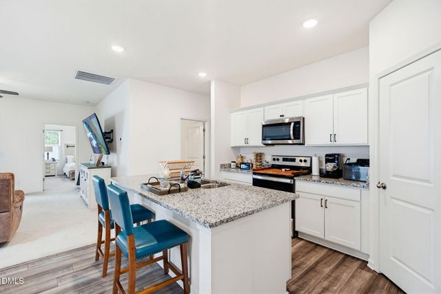 948 Berkeley Glen Road, Zebulon, NC 27597