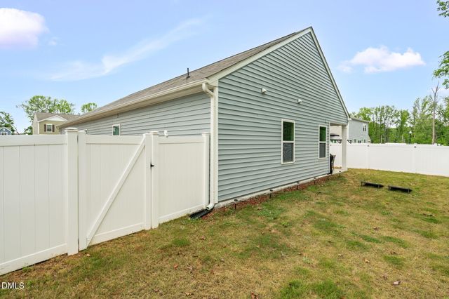 948 Berkeley Glen Road, Zebulon, NC 27597