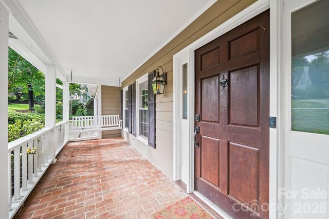 5479 Gunpowder Drive, Hickory, NC 28601