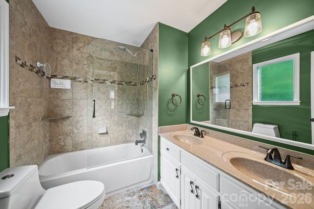 5479 Gunpowder Drive, Hickory, NC 28601