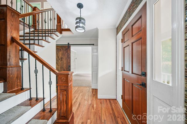 5479 Gunpowder Drive, Hickory, NC 28601