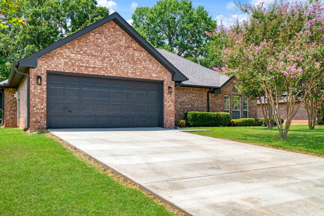 470 Chestnut Lane, Reno, TX 75462