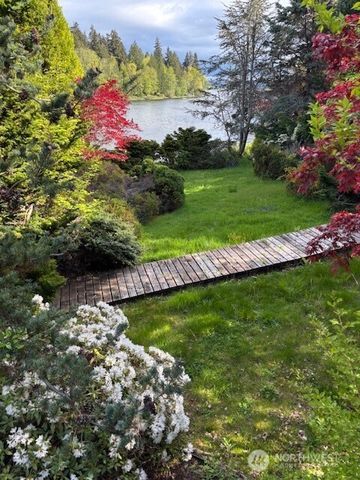 12109 122nd Street NW, Gig Harbor, WA 98329