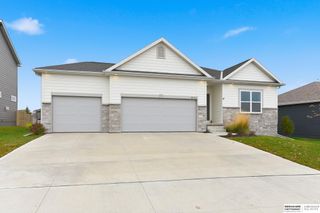 8014 N 167th Avenue, Bennington, NE 68007