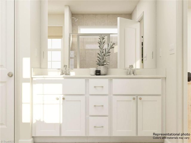 5254 Amaryllis Way, Winston-salem, NC 27104