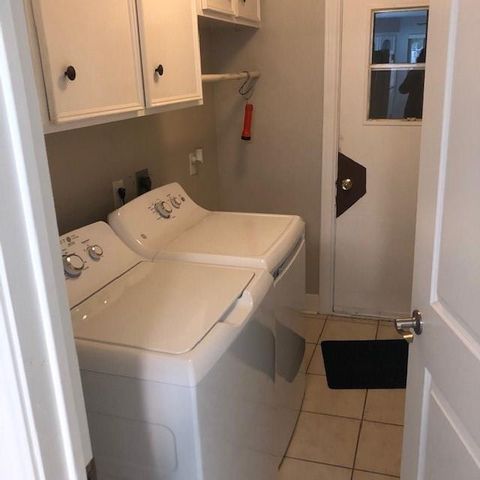 5420 Longshadow Drive, Dickinson, TX 77539