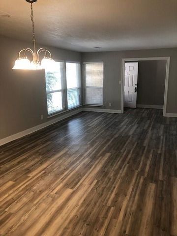 5420 Longshadow Drive, Dickinson, TX 77539