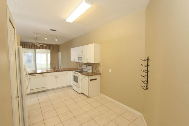 506 NW Cortina Lane, Port St. Lucie, FL 34986