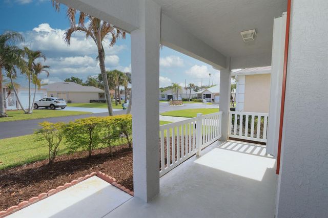 506 NW Cortina Lane, Port St. Lucie, FL 34986