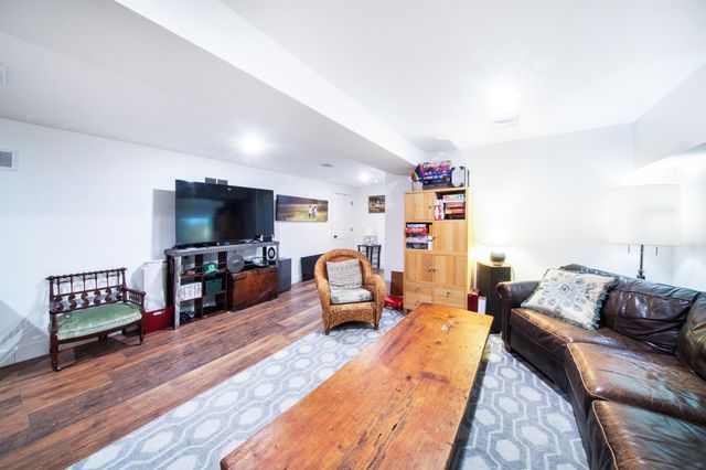 8001 williston Road, Williston, VT 05495