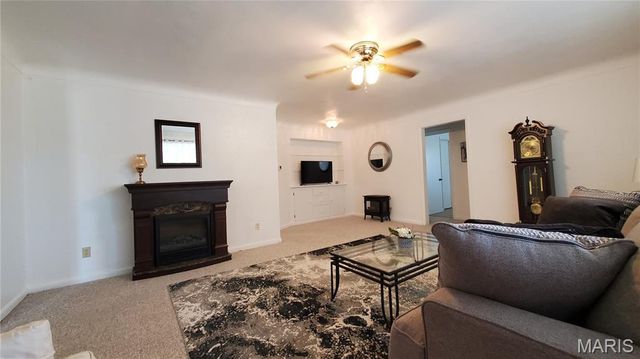 102 W Center Street, Salem, MO 65560