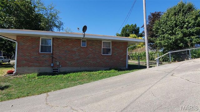 102 W Center Street, Salem, MO 65560