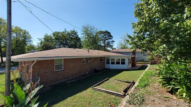 102 W Center Street, Salem, MO 65560