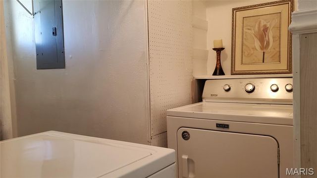 102 W Center Street, Salem, MO 65560