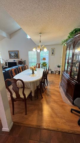 1919 Iron Ridge, Sugar Land, TX 77478