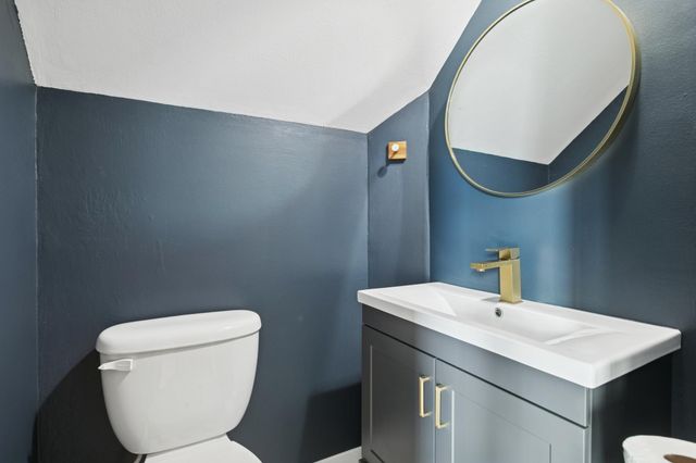 4202 Sylvia Lane S, Shoreview, MN 55126