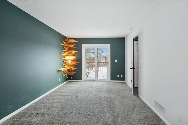 4202 Sylvia Lane S, Shoreview, MN 55126