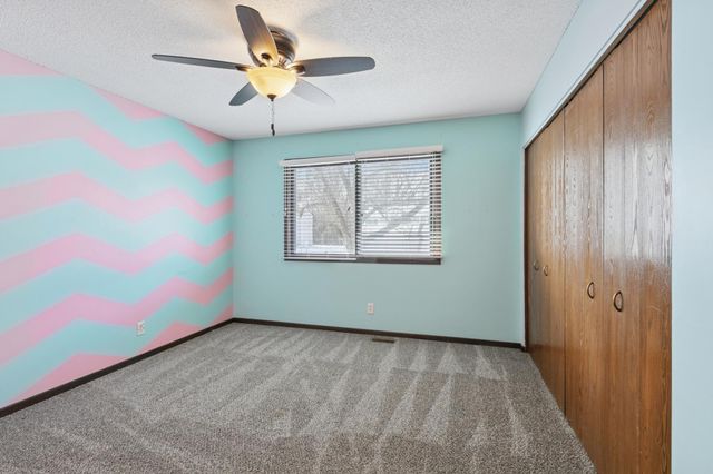 4202 Sylvia Lane S, Shoreview, MN 55126