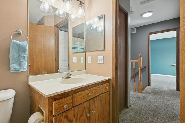 4202 Sylvia Lane S, Shoreview, MN 55126