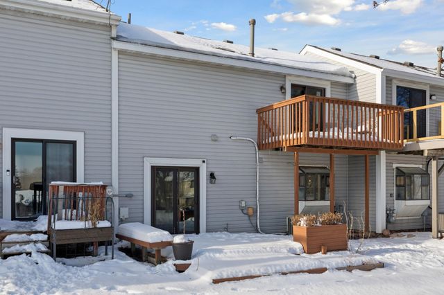 4202 Sylvia Lane S, Shoreview, MN 55126