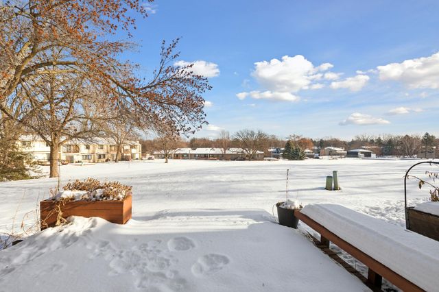 4202 Sylvia Lane S, Shoreview, MN 55126