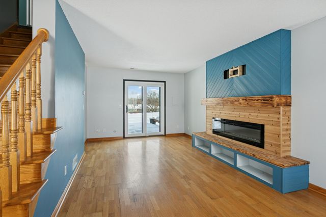 4202 Sylvia Lane S, Shoreview, MN 55126