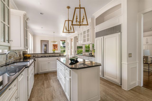10110 Betty Jane Lane, Dallas, TX 75229