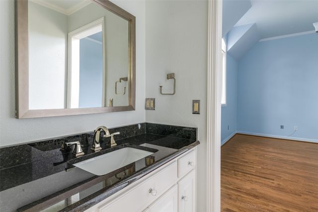 10110 Betty Jane Lane, Dallas, TX 75229