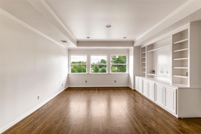 10110 Betty Jane Lane, Dallas, TX 75229