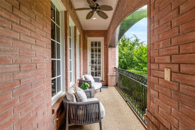 10110 Betty Jane Lane, Dallas, TX 75229