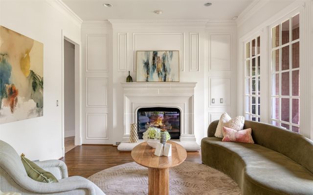 10110 Betty Jane Lane, Dallas, TX 75229