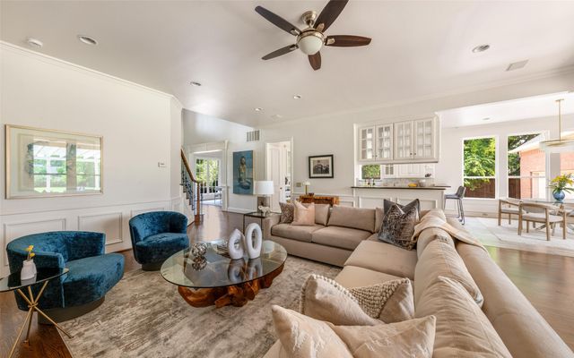 10110 Betty Jane Lane, Dallas, TX 75229