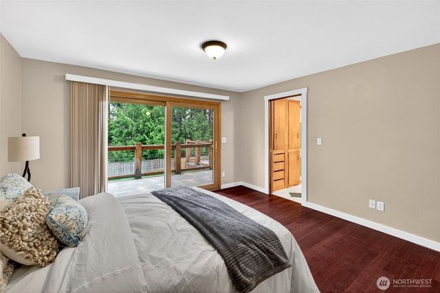 4815 West Tapps Dr East, Lake Tapps, WA 98391