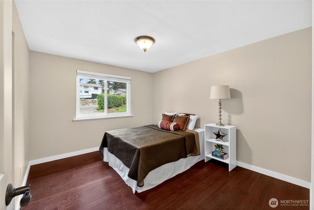 4815 West Tapps Dr East, Lake Tapps, WA 98391