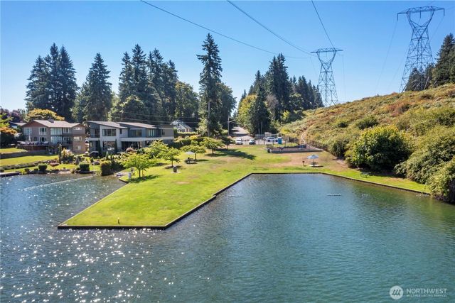 4815 West Tapps Dr East, Lake Tapps, WA 98391