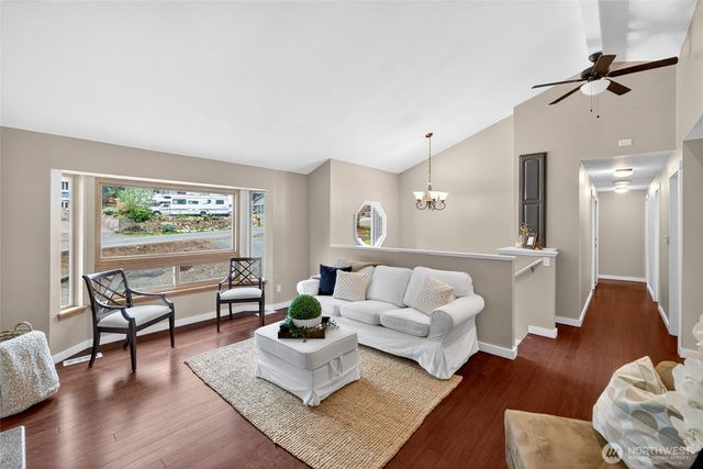 4815 West Tapps Dr East, Lake Tapps, WA 98391