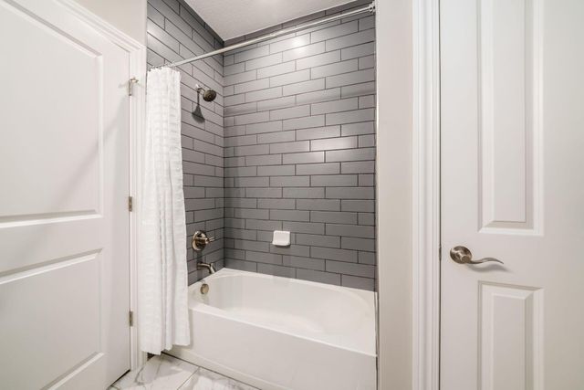 6964 Aster Drive, New Albany, OH 43054