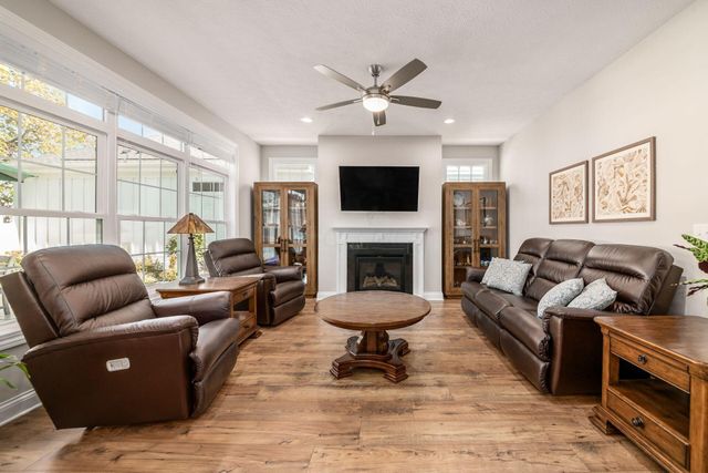 6964 Aster Drive, New Albany, OH 43054