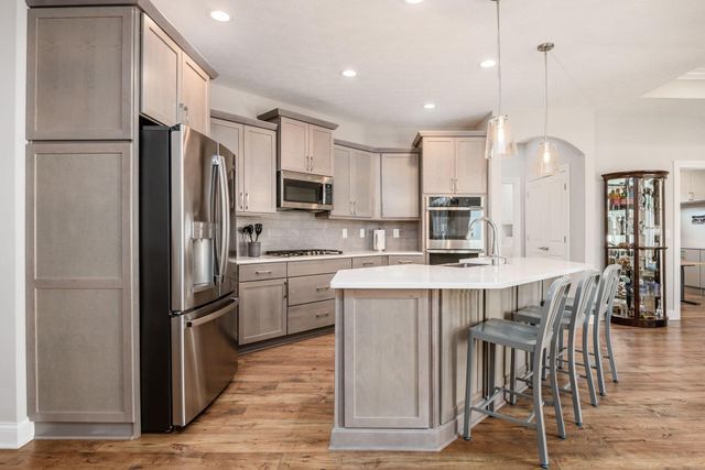 6964 Aster Drive, New Albany, OH 43054