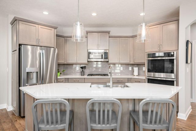 6964 Aster Drive, New Albany, OH 43054