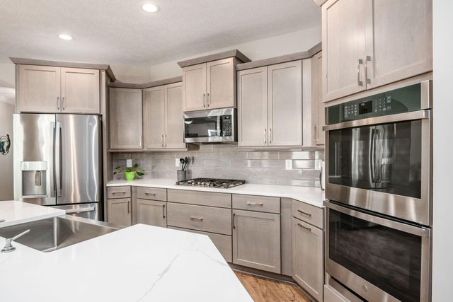 6964 Aster Drive, New Albany, OH 43054