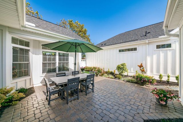 6964 Aster Drive, New Albany, OH 43054