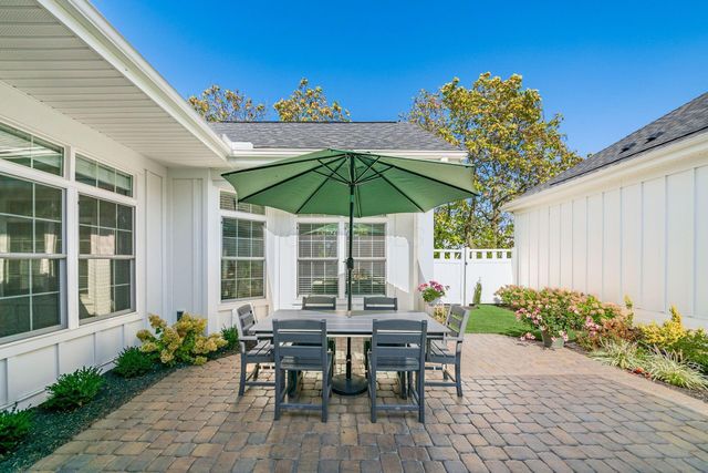 6964 Aster Drive, New Albany, OH 43054