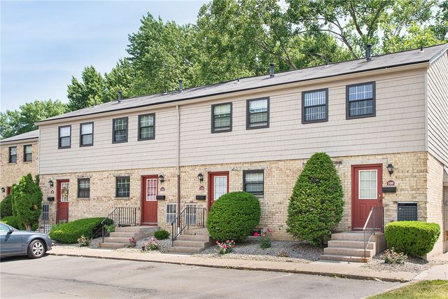 89 Chartwell Court, Brighton, NY 14618